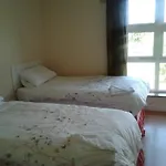 Courtbrack - Off Campus Hostel *