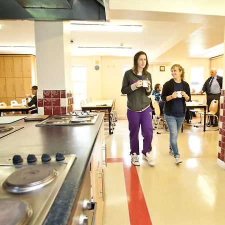 Courtbrack - Off Campus *