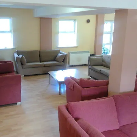 Courtbrack - Off Campus 호스텔