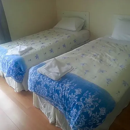 Hostel Courtbrack - Off Campus *