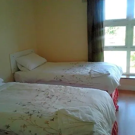 Hostel Courtbrack - Off Campus *