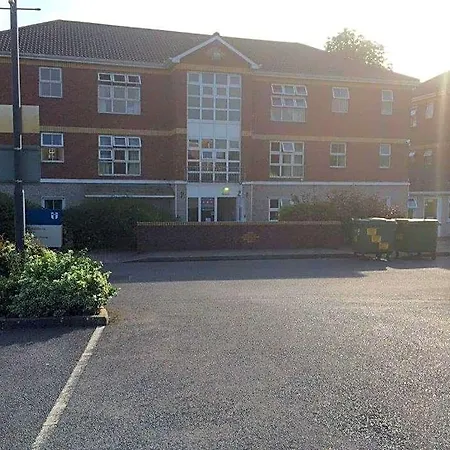 Hostel Courtbrack - Off Campus *
