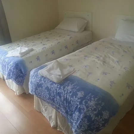 Hostel Courtbrack - Off Campus *