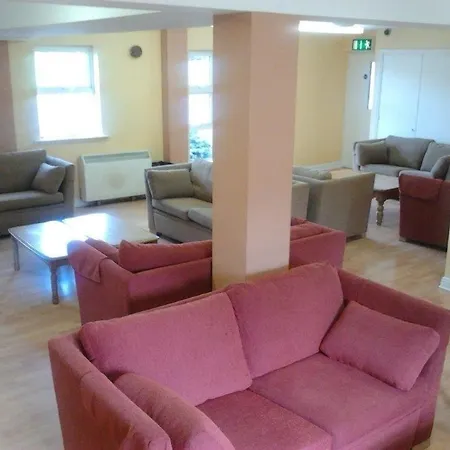 호스텔 Courtbrack - Off Campus *