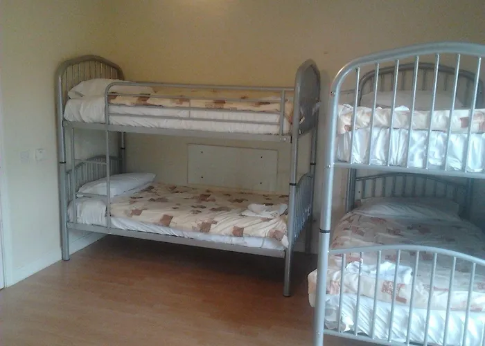 Courtbrack - Off Campus *