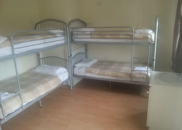 Courtbrack - Off Campus