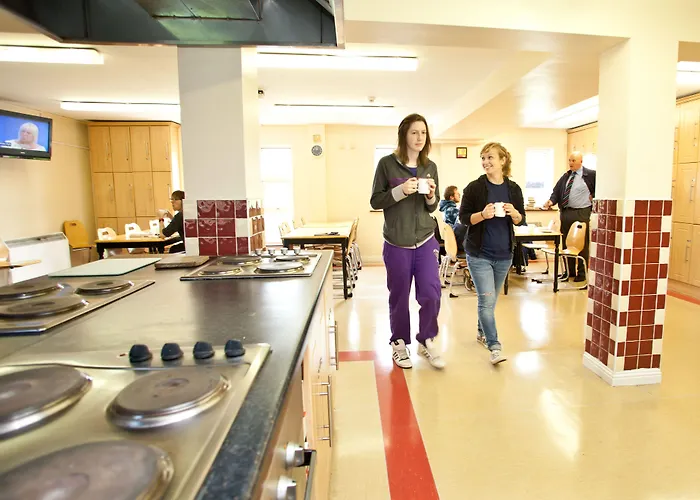 Courtbrack - Off Campus *