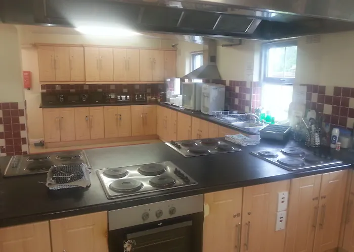 Courtbrack - Off Campus