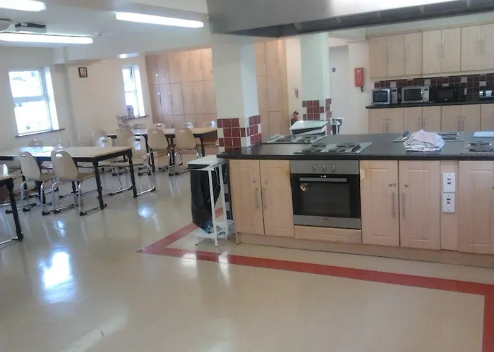 Courtbrack - Off Campus *