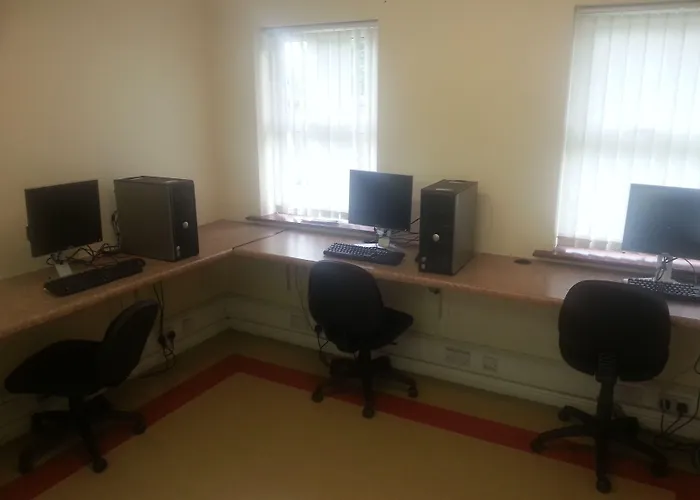 Courtbrack - Off Campus *