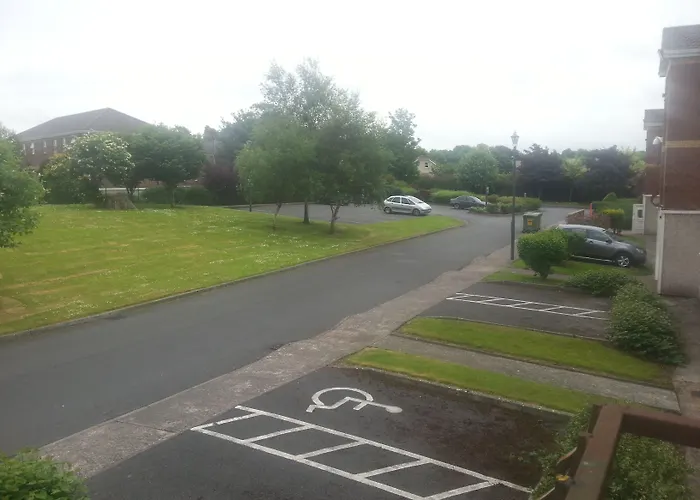 Courtbrack - Off Campus *